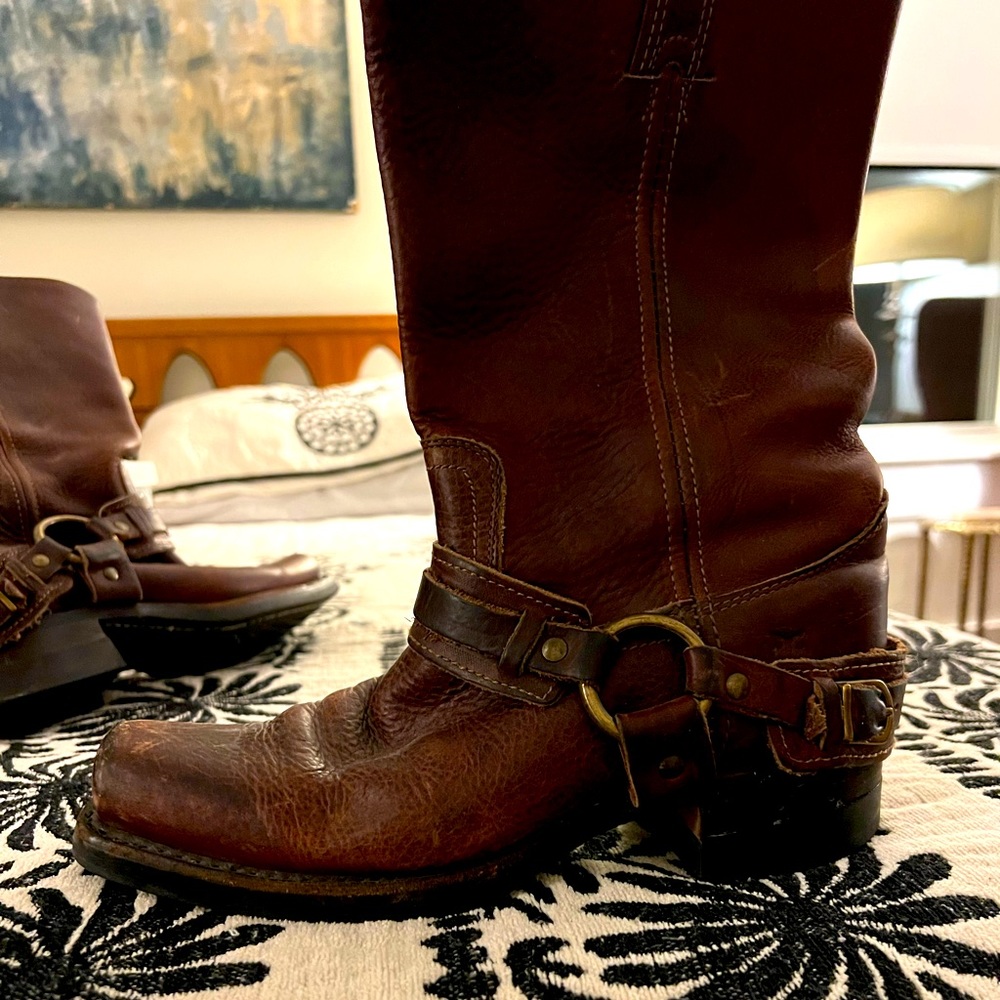 Frye 77250 Belted Harness Women’s Size 8.5 M Brown Leather Motorcycle Boots